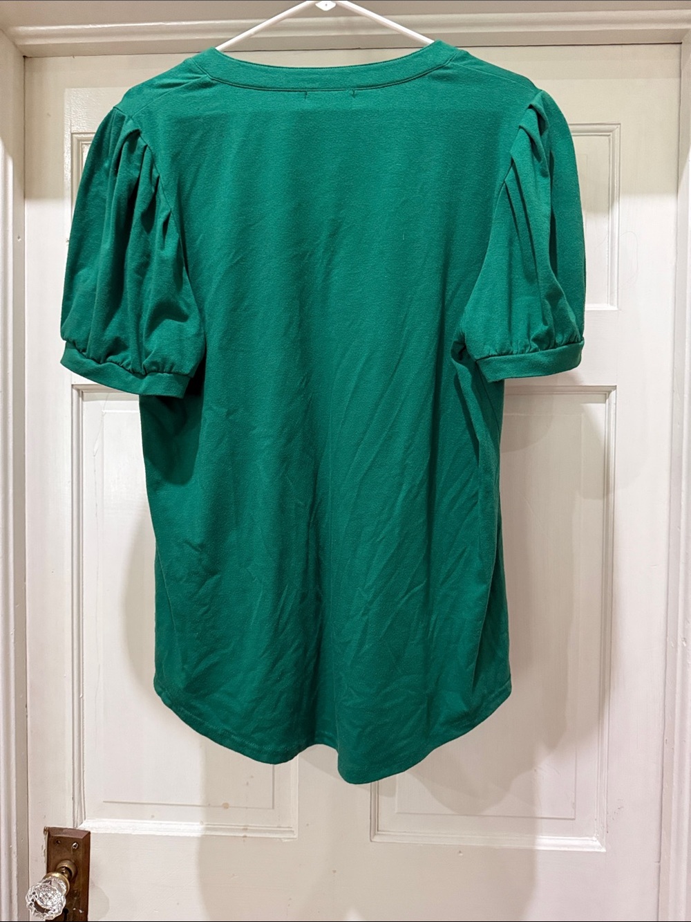 Classic V-Neck Short Sleeve Top in Emerald Green - Picture 2 of 4